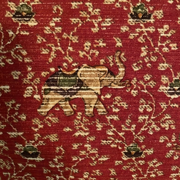 Large decorative pillow - 19” square - Picture 2 of 4